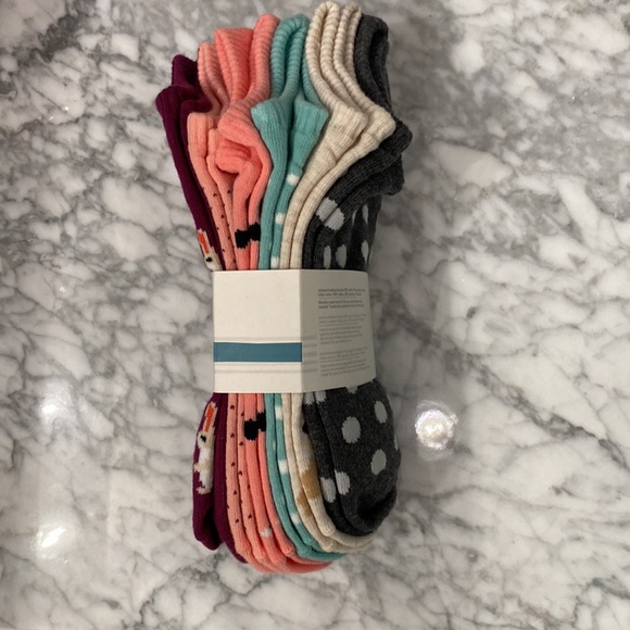 6 Pack Woman Ankle Socks One Size. Multi Patterns.BNWT - Picture 2 of 3